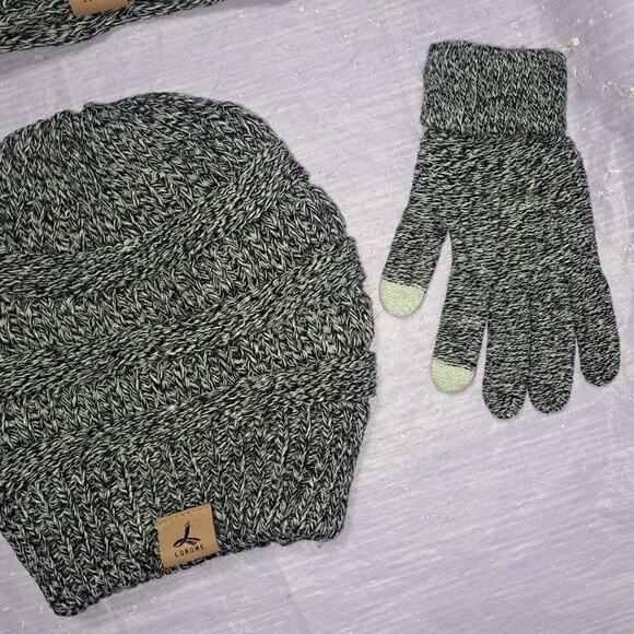 Ladies Black & White Warm Fleece Knit Winter Hat, Scarf & Touch Screen Glove Set - Picture 6 of 10